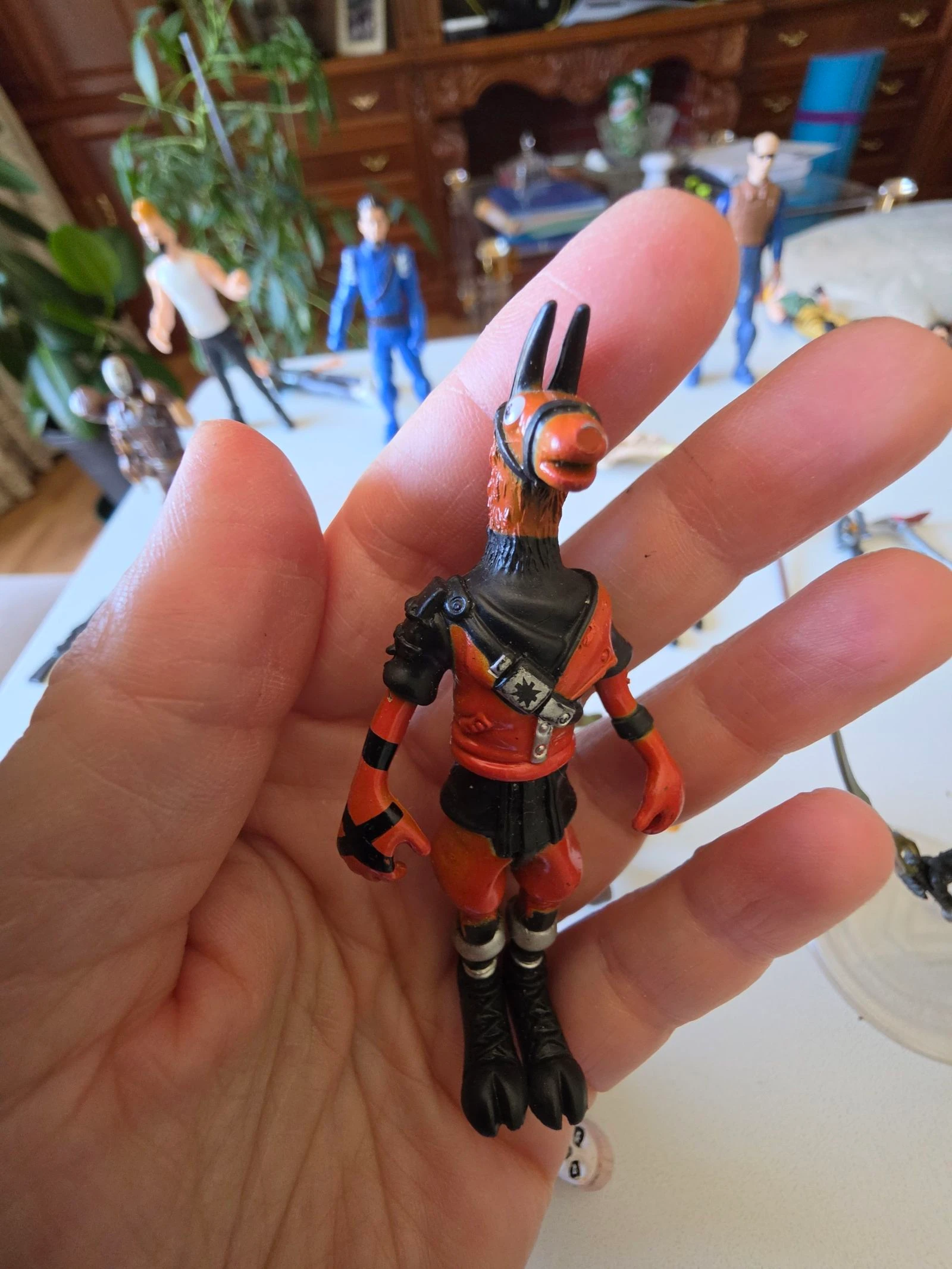 28 Figurines Fortnite de différentes tailles, armes et bases – photo 16